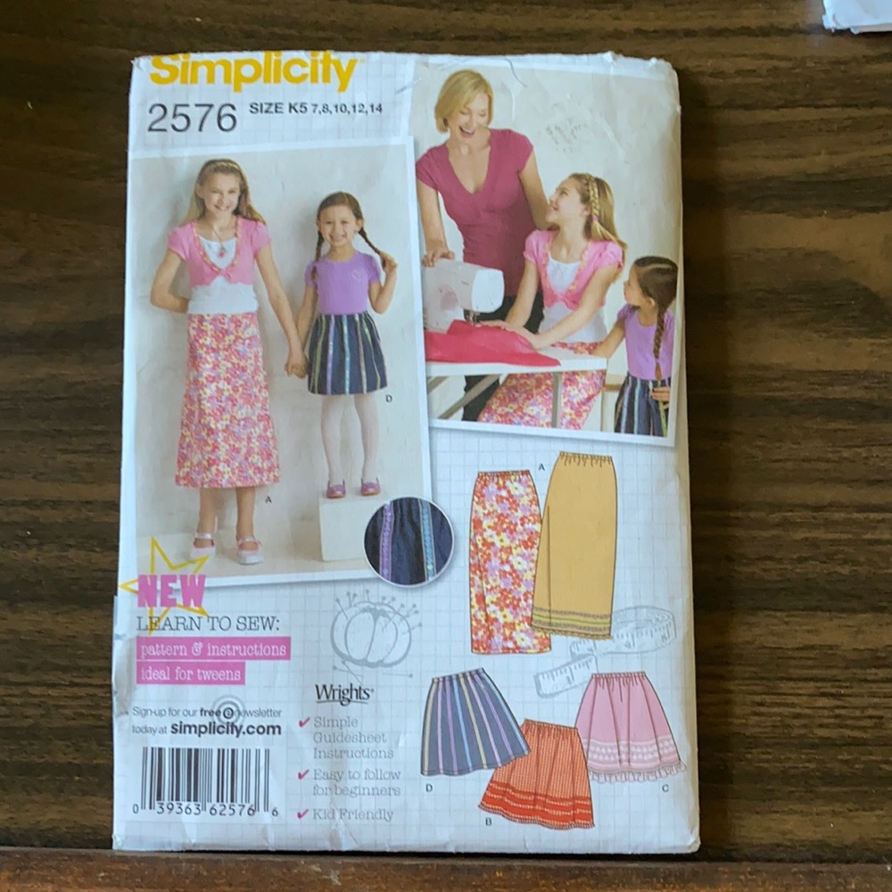 New Simplicity Girls Skirts Pattern